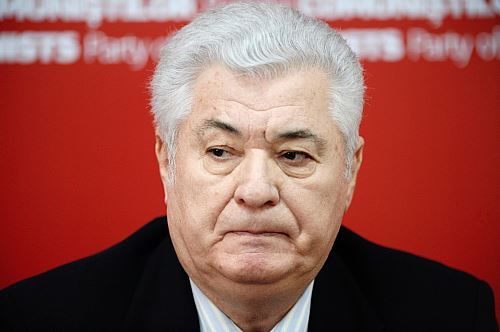 Воронин спросил Канду о количестве возведенных им церквей за 8 лет правления страной. 