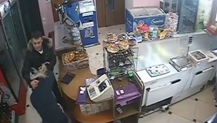 La mijlocul lunii februarie, inculpatul originar din Briceni a deposedat vânzătoarea de peste patru mii de lei.