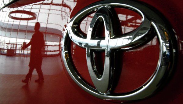 Toyota отзывает в США более 330 тыс. автомобилей из-за проблем с подвеской.