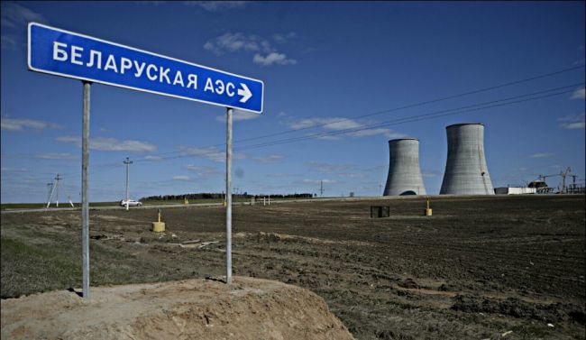 Лукашенко попросил ученых подумать, куда направить дополнительную энергию БелАЭС.