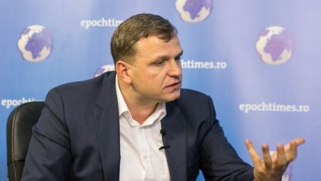 Андрей Нэстасе, лидер партии "Достоинство и правда".