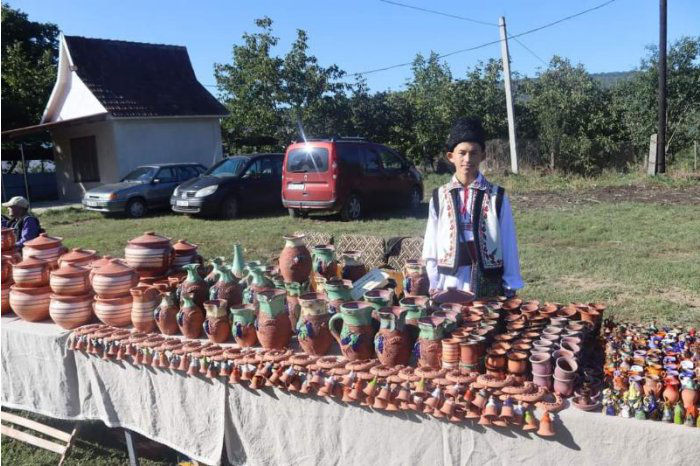 В Юрченах района Ниспорен состоялся фестиваль гончаров.