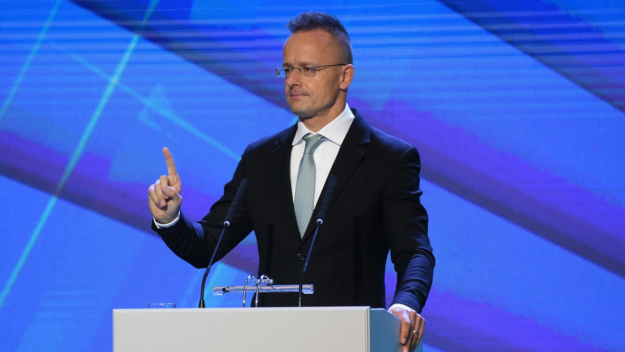 Венгрия заявила о намерении блокировать выделение €2 млрд для Украины.