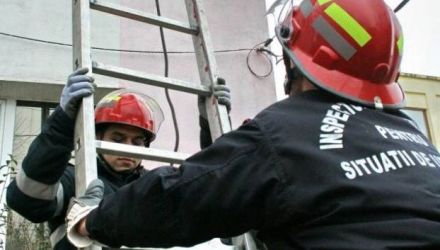 Pe parcursul controalelor, vor fi verificate toate normele antiincendiare şi vor fi înmânate prescripţii celor responsabili. 