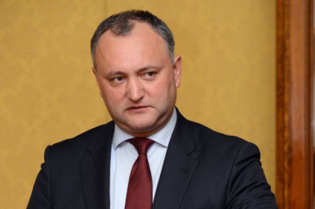 Додон планирует обсудить возвращение молдавских товаров в Россию.
