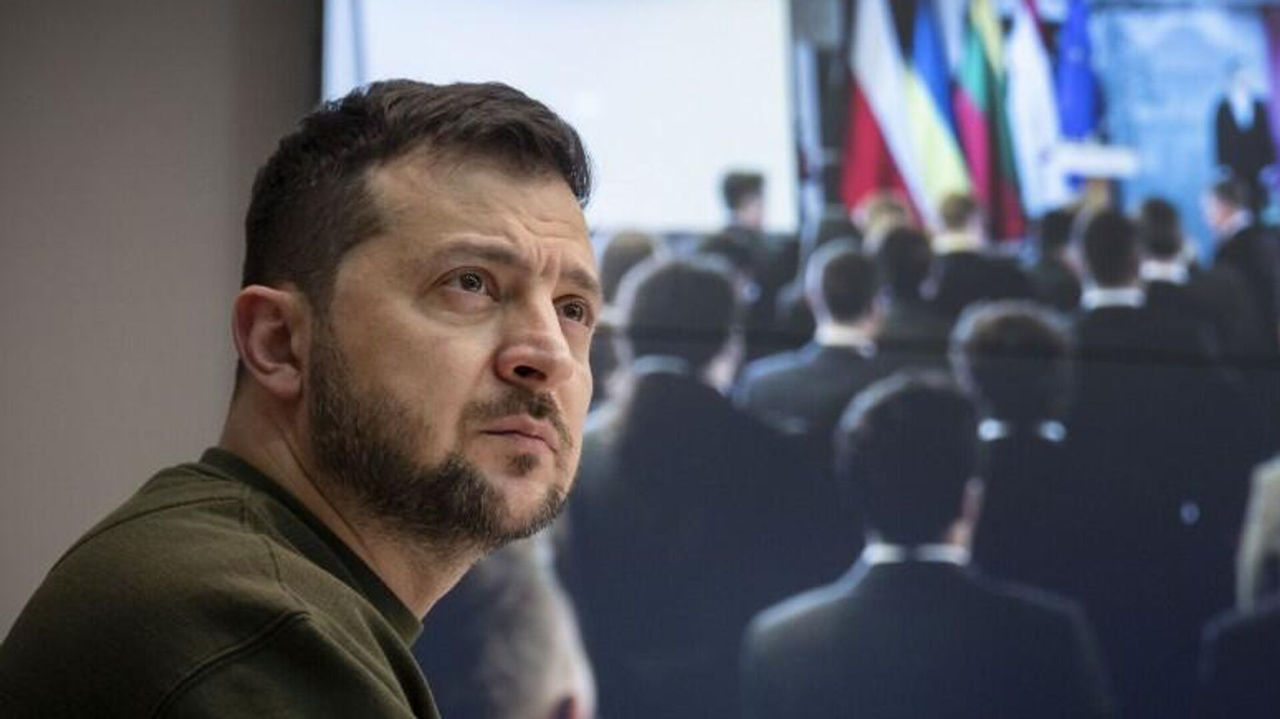 Зеленский: Сдавать Бахмут никто не будет.