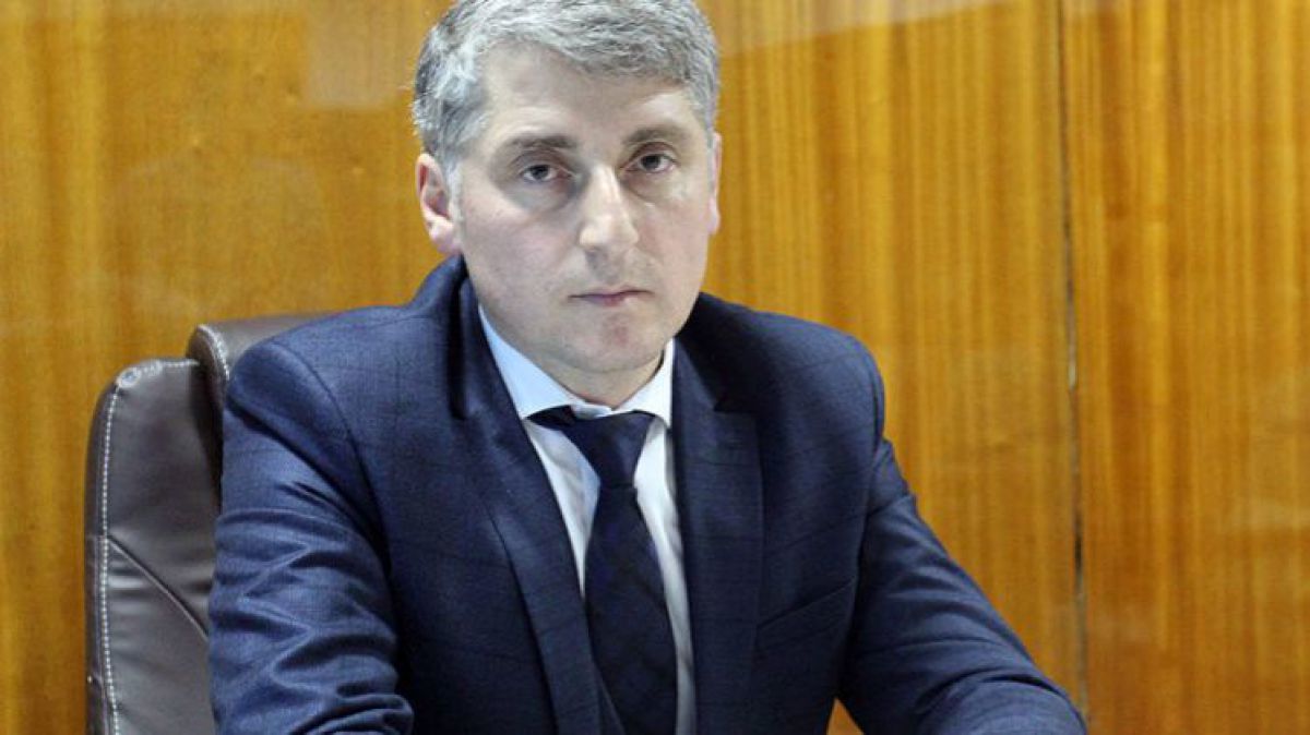 Procurorul general nu se uită la TV. Evită „spălatul creerilor”