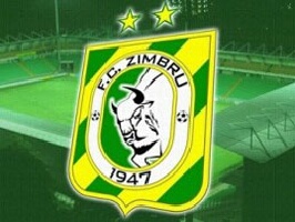 El şi-a început cariera de jucător la Codru Călăraşi, după care a evoluat la Zimbru, FC Agro, ambele din Chişinău