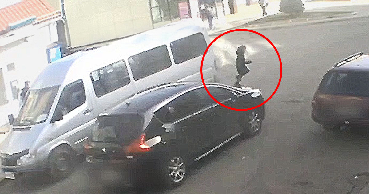 В Бендерах водитель сбил 9-летнюю девочку: момент ДТП попал на камеру наблюдения.