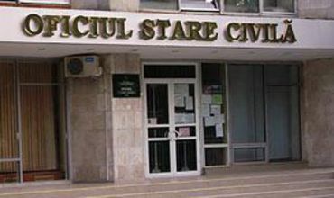 Sângerei: Scandal la Oficiul Stării Civile. Vin cu noaptea-n cap și tot nu reușesc