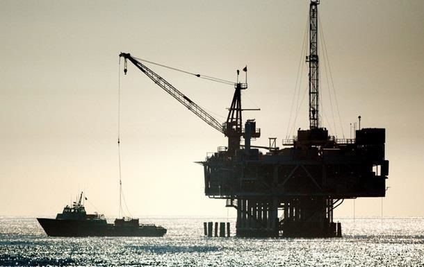 Коронавирус ударил по добыче нефти.