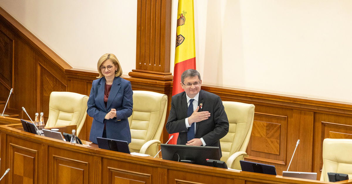 Grosu a adresat un mesaj în Parlament cu ocazia împlinirii a 108 ani de la Unirea Basarabiei cu România.