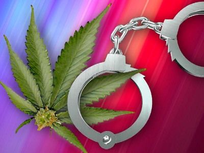 Bunuri confiscate şi detenţie pentru circulaţie ilegală de droguri