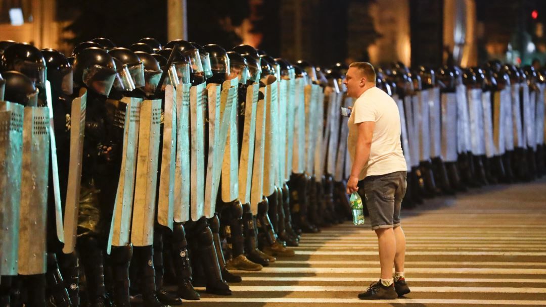 ЕС готов посредничать в диалоге между властями и оппозицией в Белоруссии.