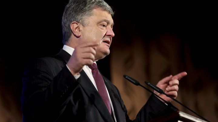 Штаб Порошенко ответил на обвинения в подкупе избирателей.