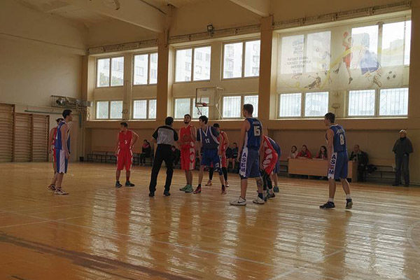 После 6 туров „Троянс-Сперанца” набрал 11 очков, имея 5 побед и 1 поражение.