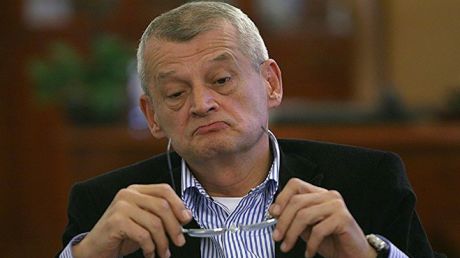 Опреску обвиняют в получении взятки в размере 25 тысяч евро.