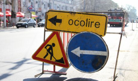 Circulaţia va fi suspendată în legătură cu lucrările efectuate la sistemul de canalizare. Foto: jurnal.md