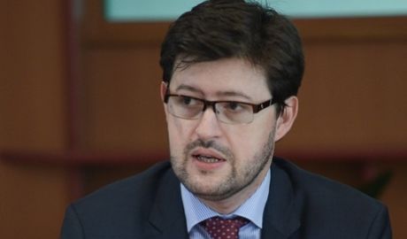 Andrei Popov este de părere că ministrul Apărării, Anatol Șalaru trebuie demis din funcție. Foto: jurnal.md