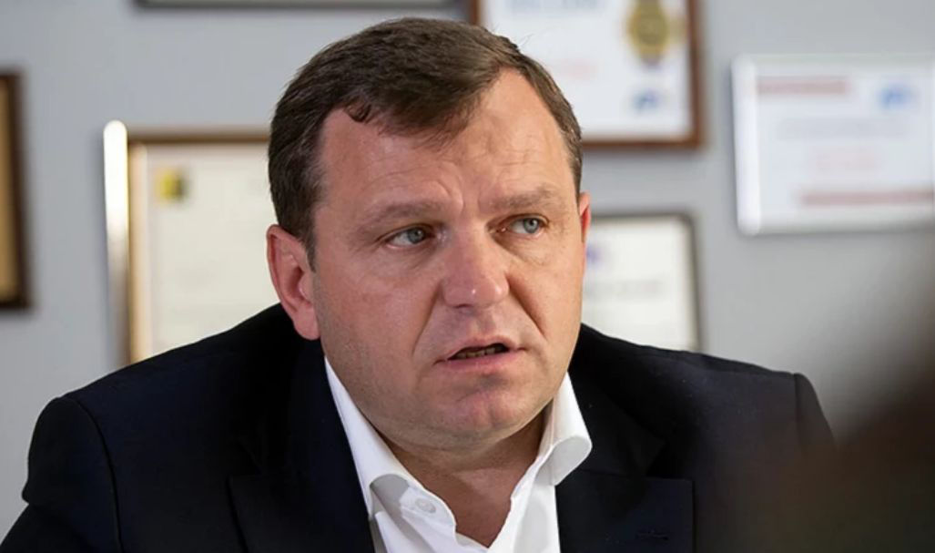 Нэстасе призывает власти вести диалог со всем обществом.