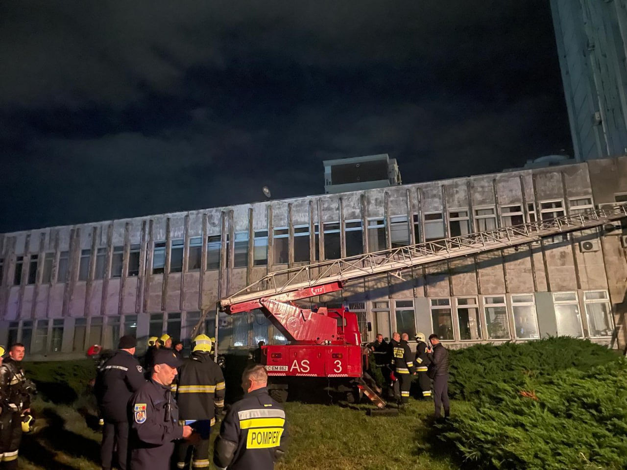 В Доме Радио произошел пожар: пламя повредило серверную комнату.