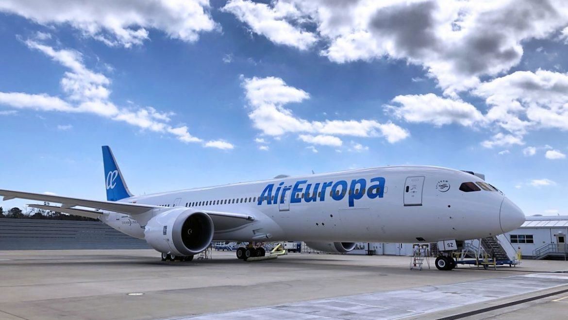 Кабмин Испании одобрил пакет помощи Air Europa на €475 млн.