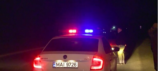 Водитель от комментариев перед камерой отказался. 