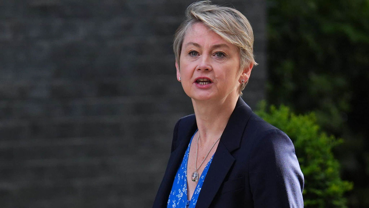 Marea Britanie vrea să declare misoginia o formă de terorism.