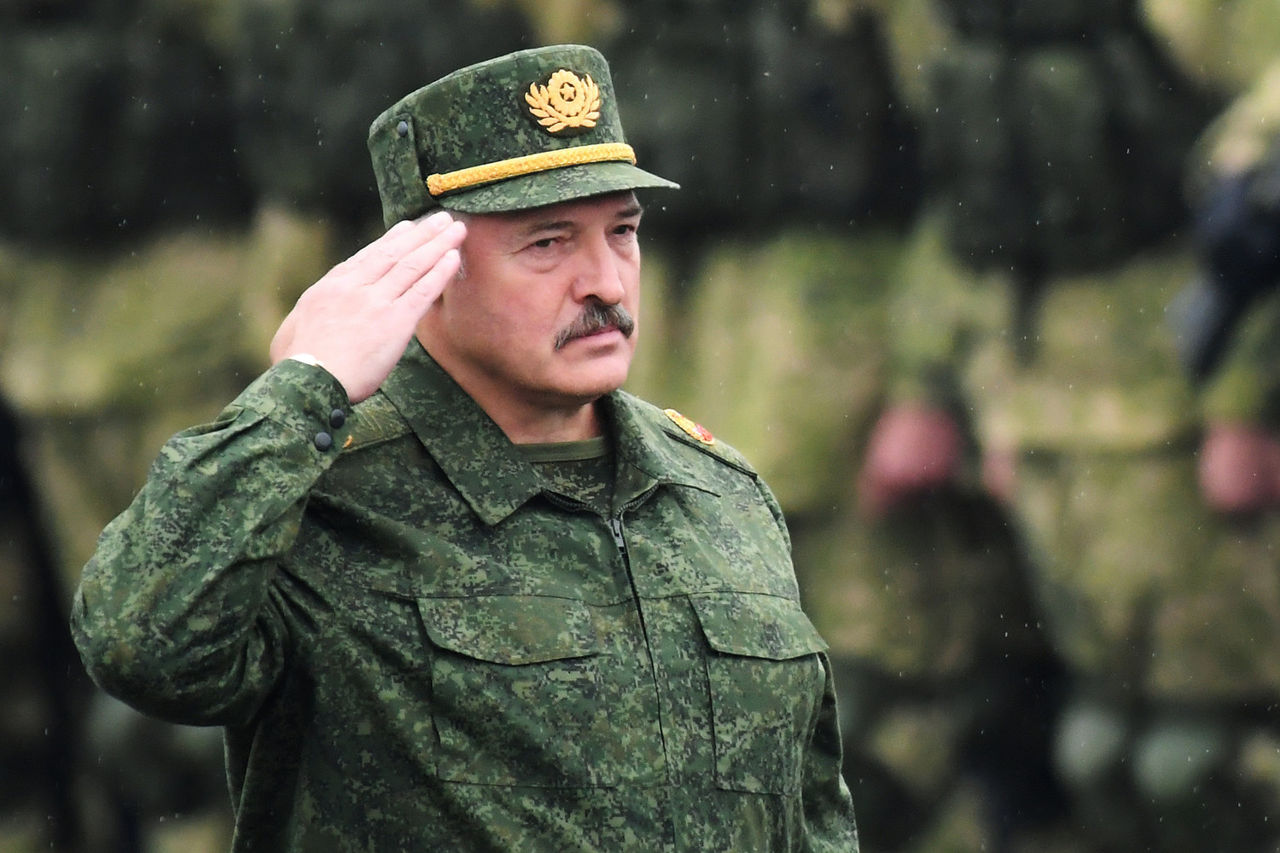 Лукашенко: Белоруссия не хочет войны, но готова защищать свою независимость.