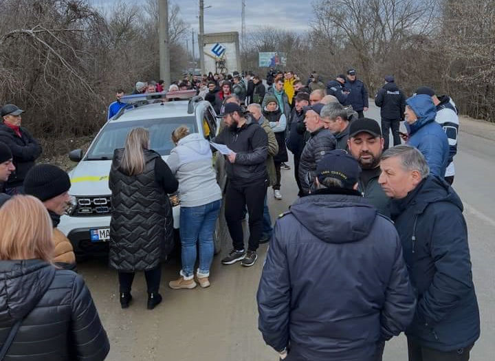 В ходе протеста владельцы зарубежных автономеров обратились к властям Молдовы.