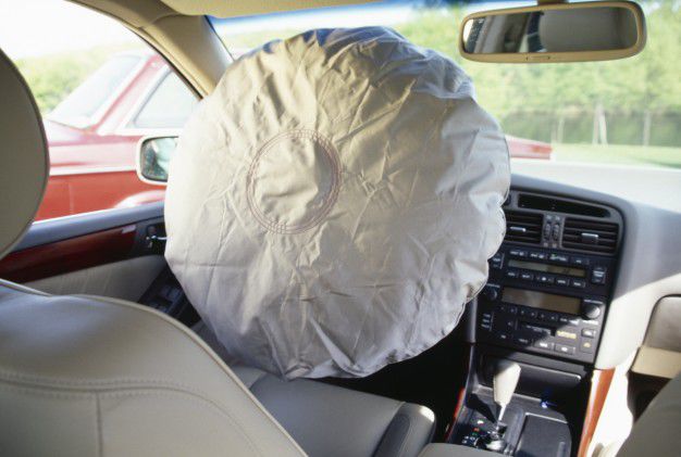 Airbagurile ucigașe de la Takata continuă să facă victime