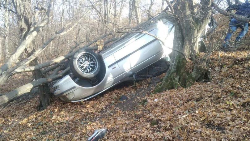 В Сорокском районе перевернулся автомобиль BMW.