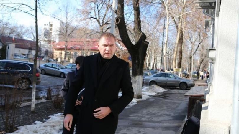 Экс-председатель правления Banca de Economii был задержан на 72 часа сотрудниками по борьбе с коррупцией по новому делу о хищениях из БЕМ.