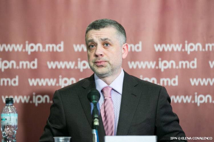 Калинин: Необходимо отменить регистрацию многих инициативных групп. Фото: ipn.md.