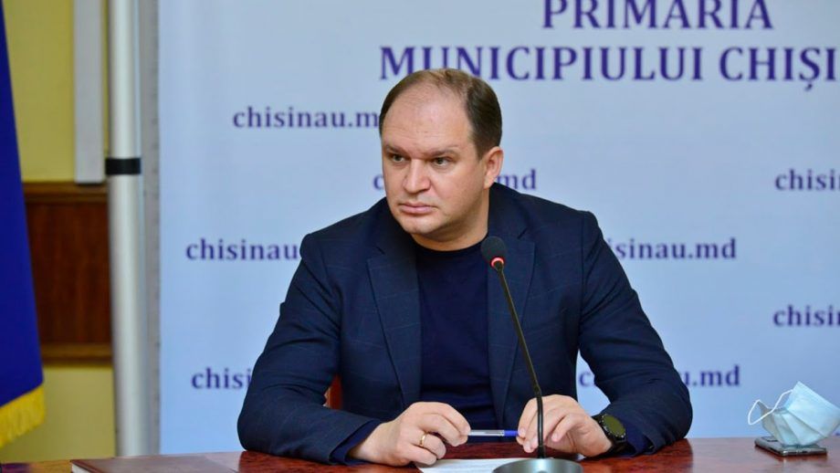 Чебан заверил, что в Кишиневе просроченные вакцины не вводились. Фото: zugo.md