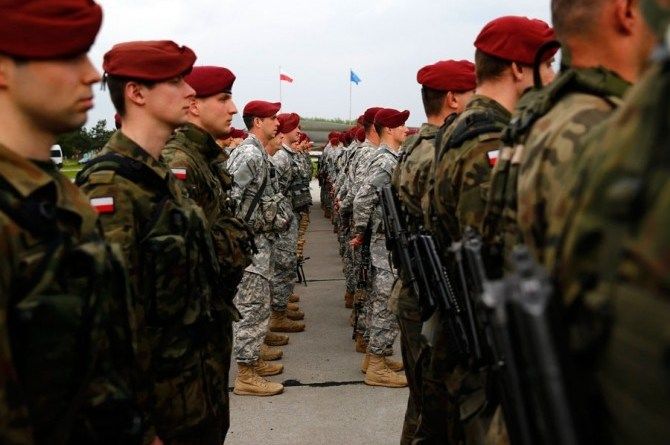 Polonia va investi 55 milioane de dolari pentru apărarea de Rusia