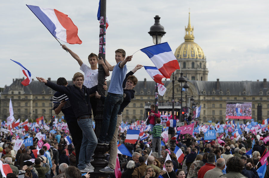 В Париже пройдет акция протеста против политики Макрона.