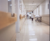 Medicul recomandă evitarea aflării în spaţii supraaglomerate, urmarea unui regim de alimentaţie sănătos