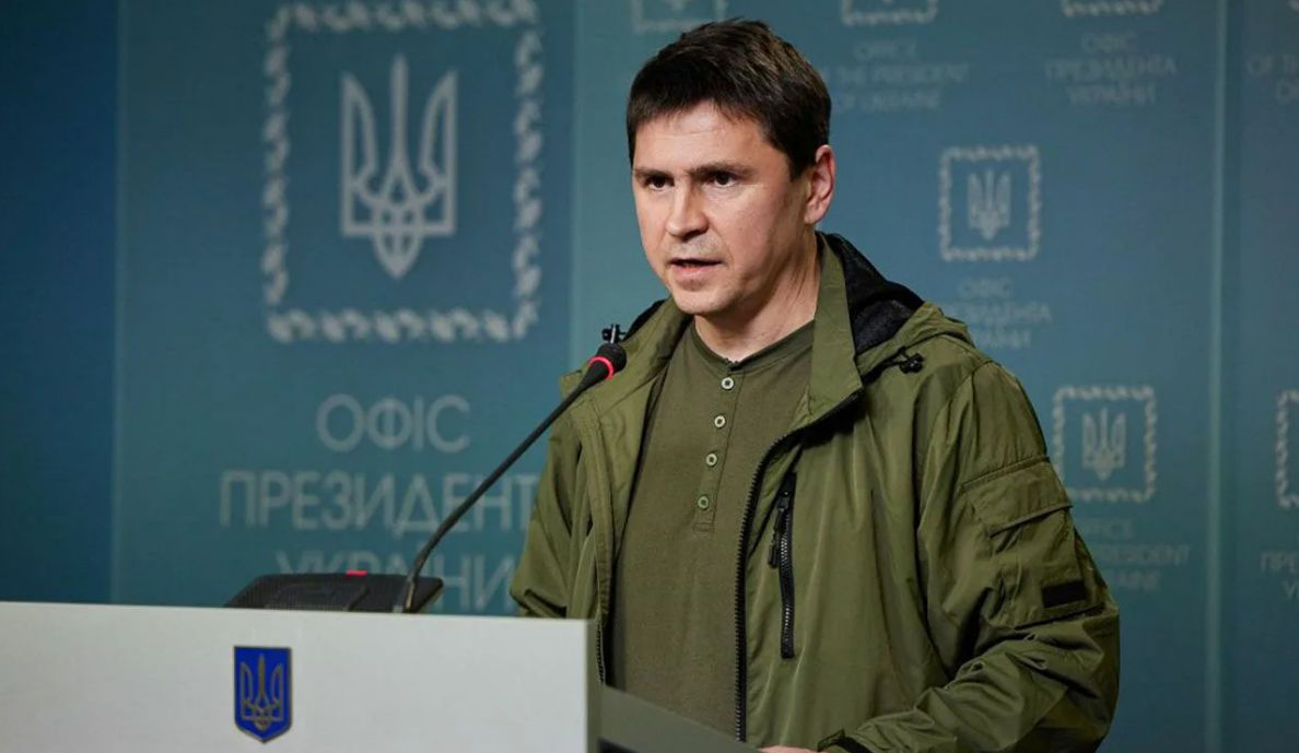 Подоляк ответил Киссинджеру о переговорах с РФ: Примитивный лоббист.