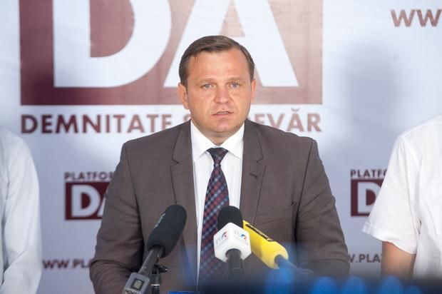 Председатель политической платформы "Достоинство и Правда" Андрей Нэстасе. 
