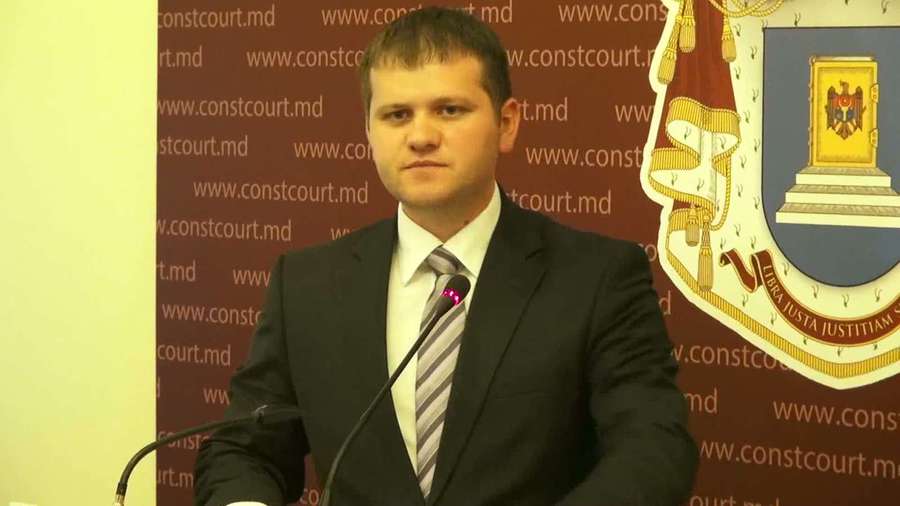 Мунтяну утверждает, что решение КС от 4 июня по поводу коммунистической символики (серпа и молота) побуждает Либеральную партию бороться за историческую правду. Фото: privesc.eu