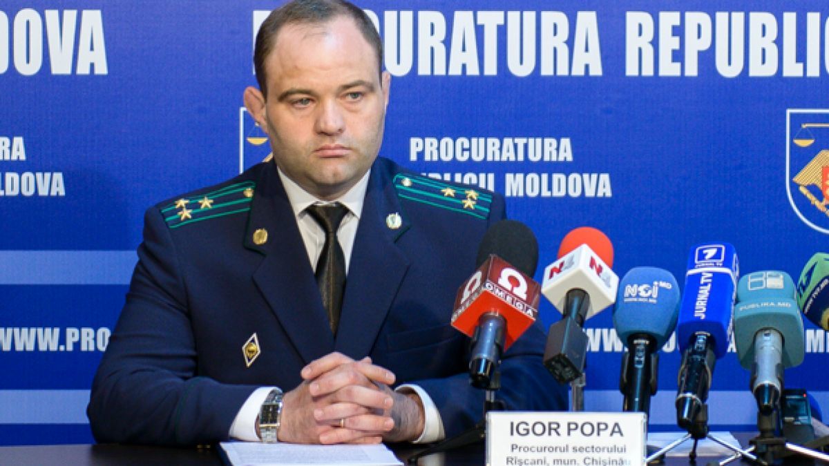 В отношении прокурора Попы проводится расследование по 5 пунктам обвинения.