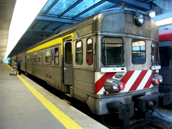 Cursa feroviară spre Italia, trâmbițată de autorități acum un an de zile, rămâne un proiect nerealizat. 