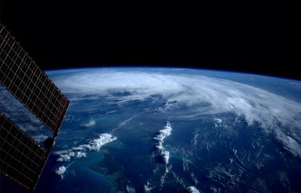 NASA выбрало компании Boeing и SpaceX для создания нового космического корабля.