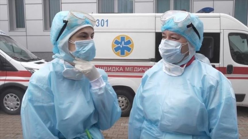 В Украине выявили более восьми тысяч новых случаев COVID-19.