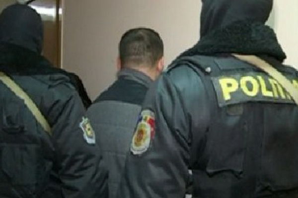 Преступник, сбежавший из психбольницы, получил домашний арест.