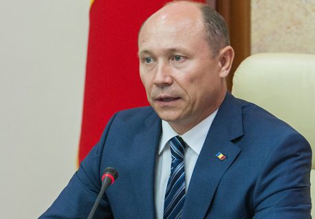 «Буду решать, но я точно буду рядом с командой», - сказал он.