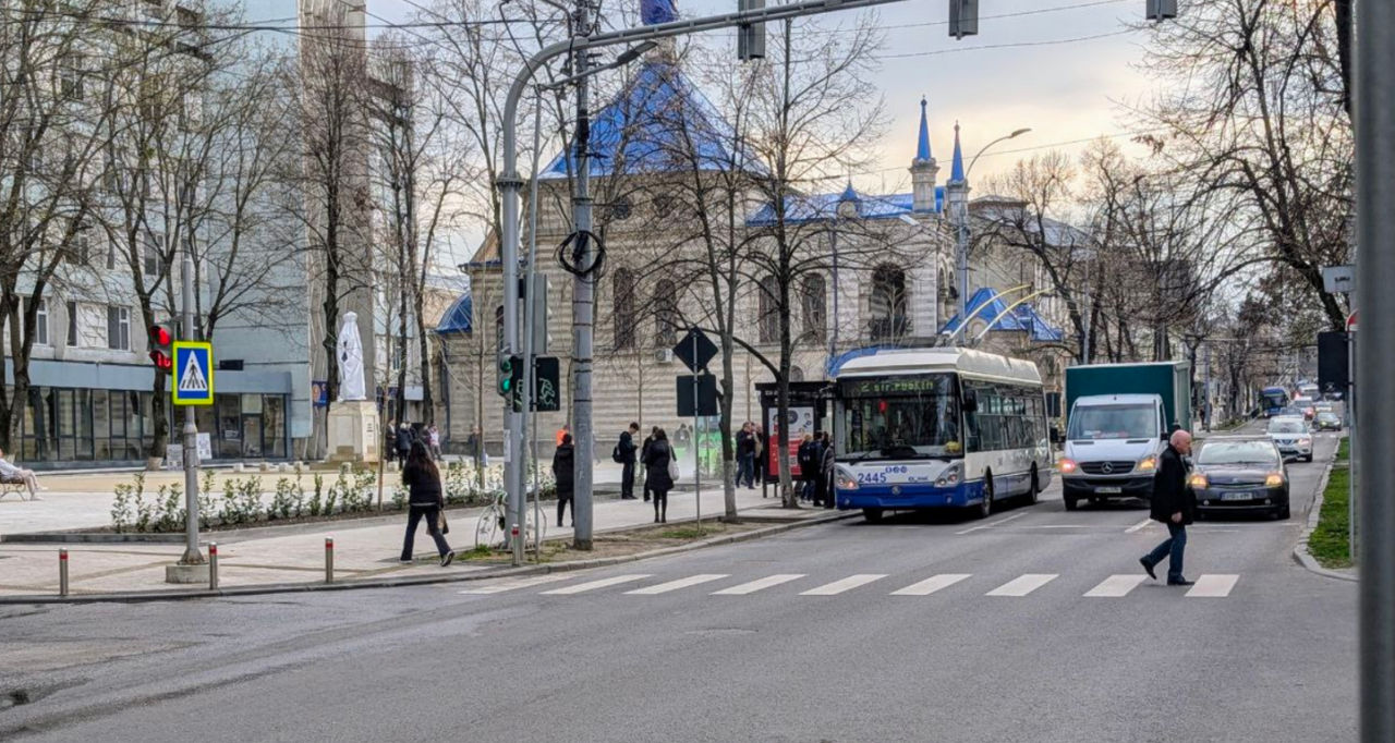 Traficul pe o porțiune din strada Pușkin va fi suspendat pe 27 martie din cauza inaugurării unui monument.