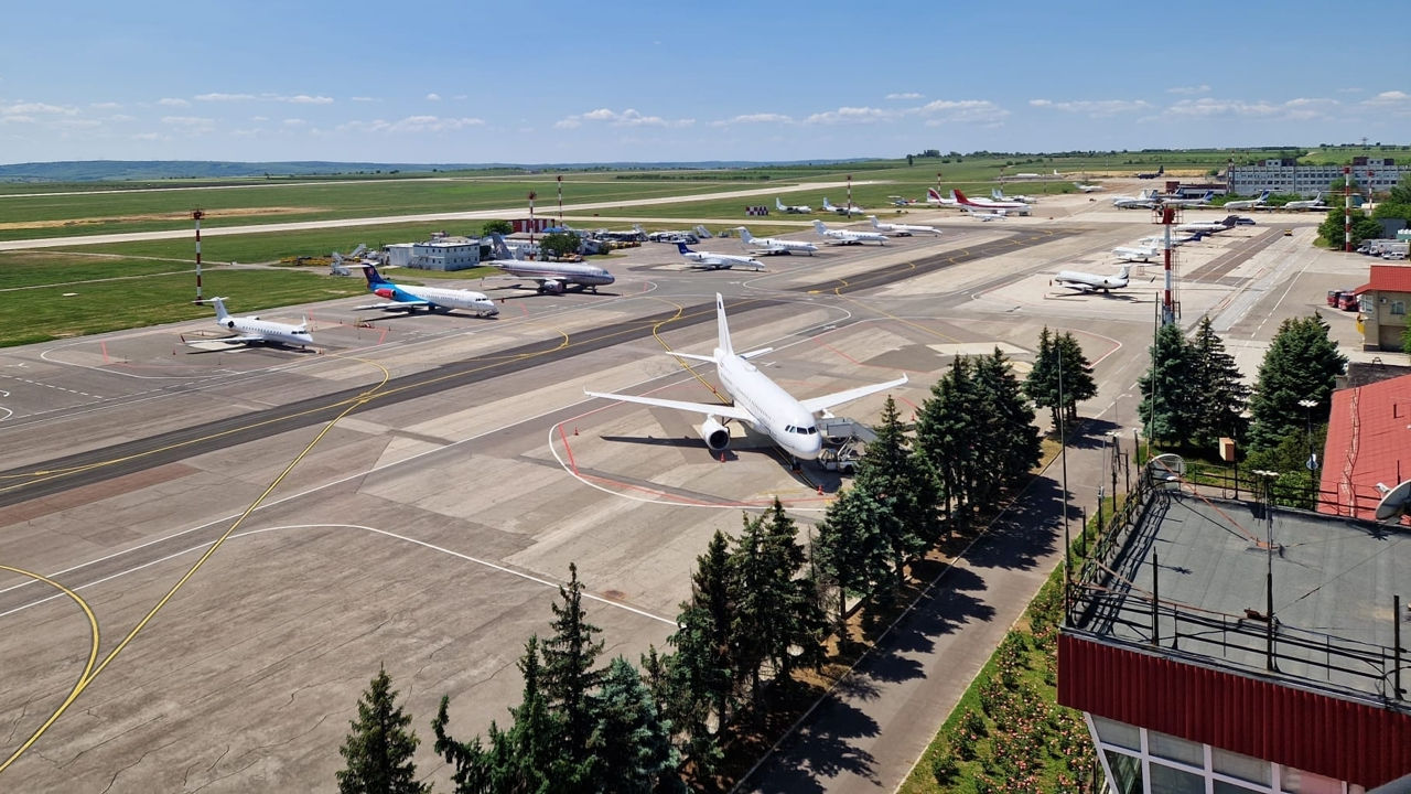 Autoritățile au concentrat controlul asupra aproape întregului sector aerian din Moldova.