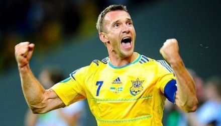 "Am considerat că este puţin cam prea devreme pentru mine să devin selecţioner. Sper că federaţia îmi va accepta decizia şi mă va înţelege.